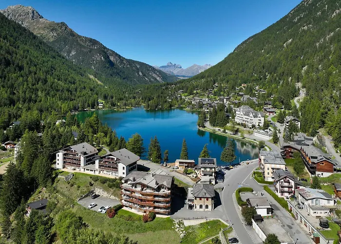 Arolla R01 By Interhome *